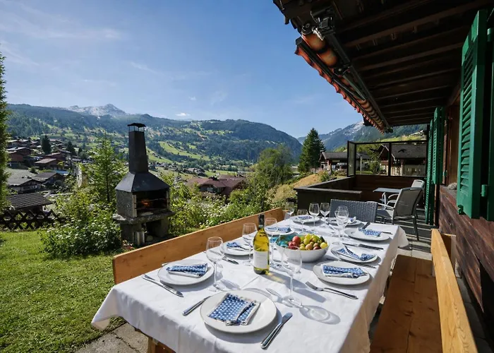 Cozy Traditional Chalet, Stunning Mountain Views Grindelwald