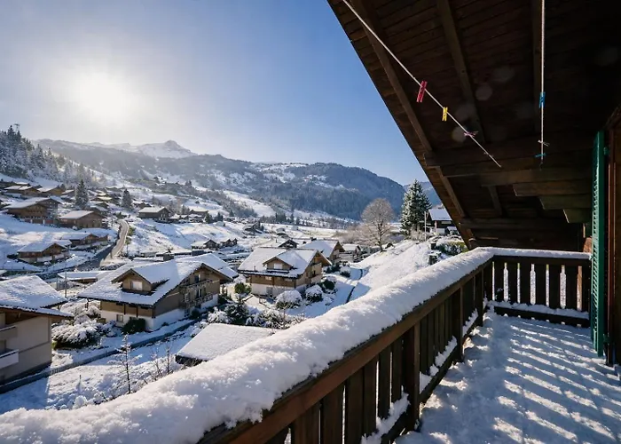 Cozy Traditional Chalet, Stunning Mountain Views *