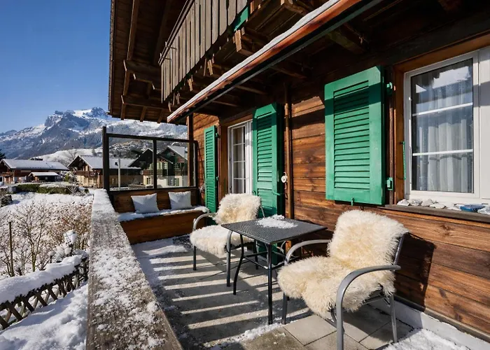 Cozy Traditional Chalet, Stunning Mountain Views Horská chata *