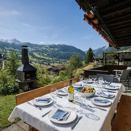 Cozy Traditional Chalet, Stunning Mountain Views Гриндельвальд
