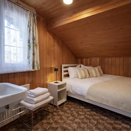 Cozy Traditional Chalet, Stunning Mountain Views Гриндельвальд